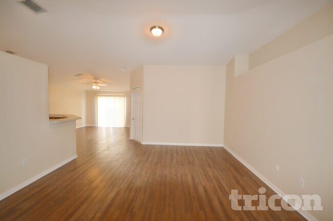 Photo - 10917 Banyan Wood Way