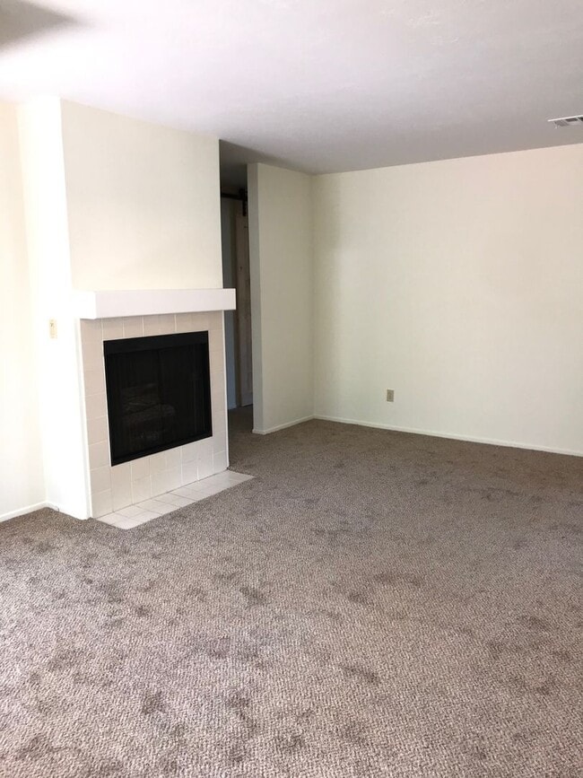 Photo - Cute and Cozy 2Br/2Ba Dual Master Condo in Terra Vista II