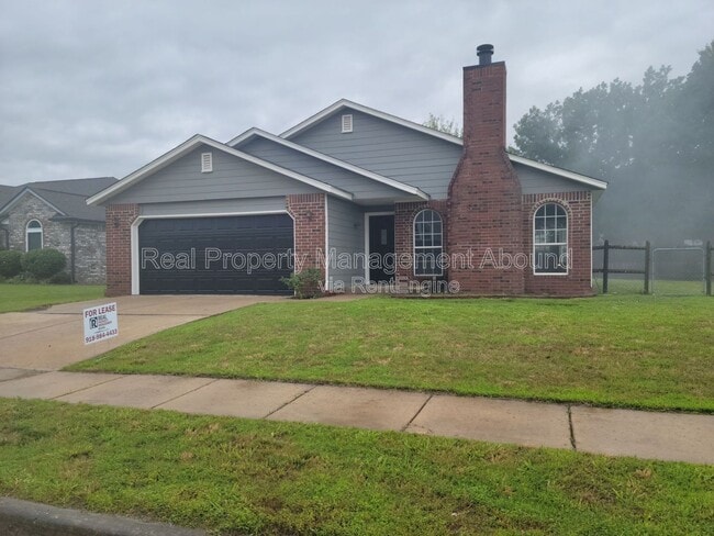 Photo - 3208 N 8th Pl