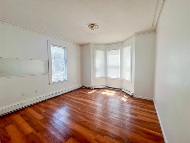Building Photo - 9 Weld Ave Unit 1 Rental