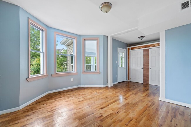 Photo - 14-16-16 Treacy Ave