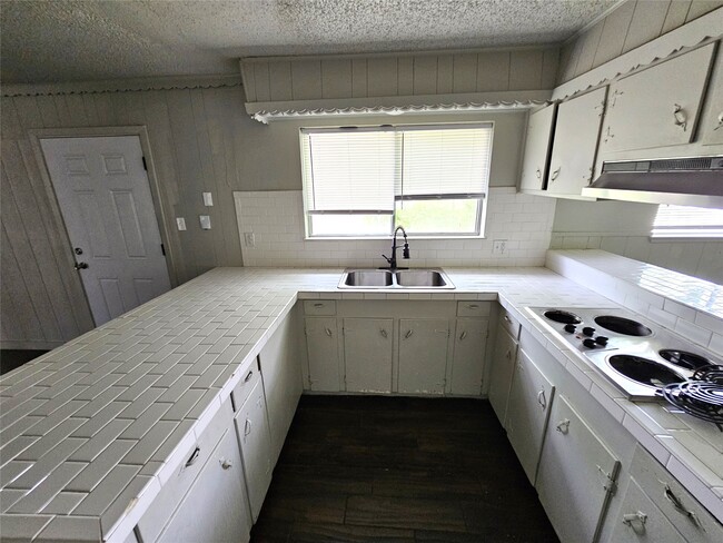 Photo - 2421 16th Ave N