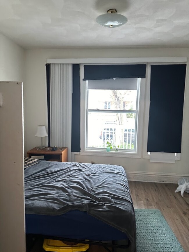 Photo - 423 W Doty St