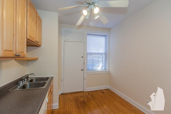 Photo - 1 bedroom in Chicago IL 60657 Unit 853-3S