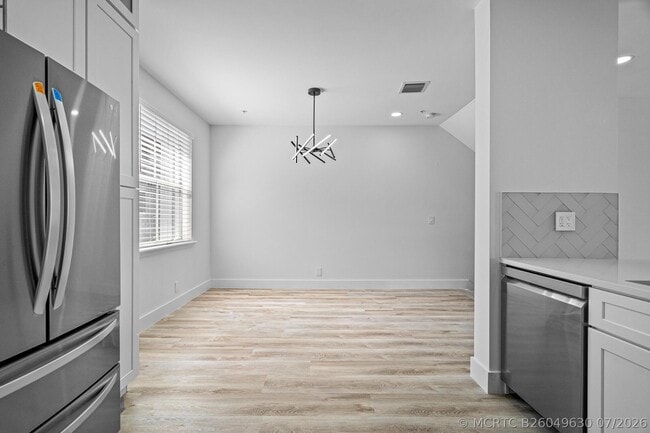 Photo - 75 NW 4th Ave