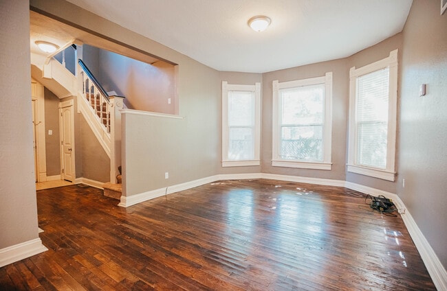 Photo - 604 W Mount Vernon St