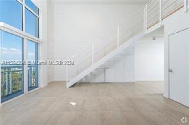 Building Photo - 1701 Sunset Harbour Dr Unit 1701 Sunset Harbor Dr appt PH702 (A11384204) Rental