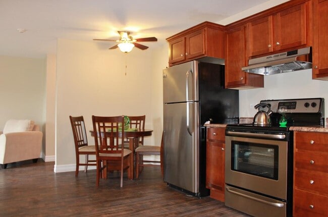 Photo - Regency Tower