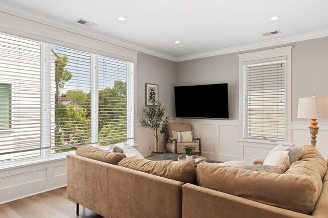 Photo - 4 Sanctuary Ct