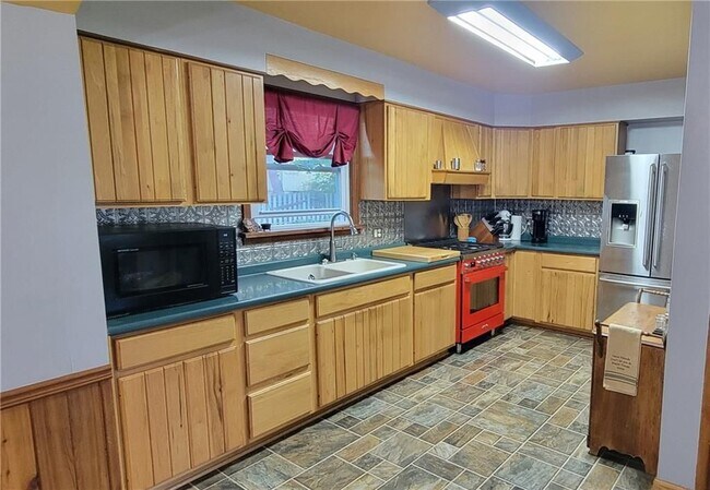 Photo - 148 Landon Ave