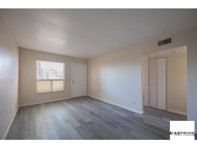 Photo - Experience this Newly Updated 2/1 Unit in ...