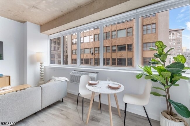 Photo - 10 Commerce Ct Unit 2G