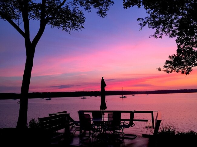 Photo - 201 Three Mile Harbor Hog Creek Rd