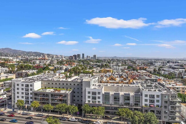 Building Photo - The Huxley