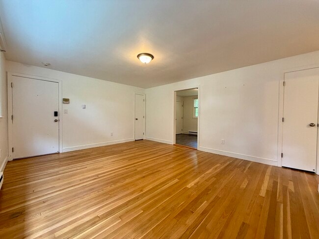 Photo - 15 Park Ave Unit 4