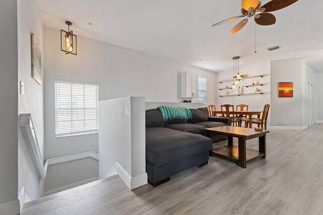 Photo - 113 Lighthouse Cir Unit H