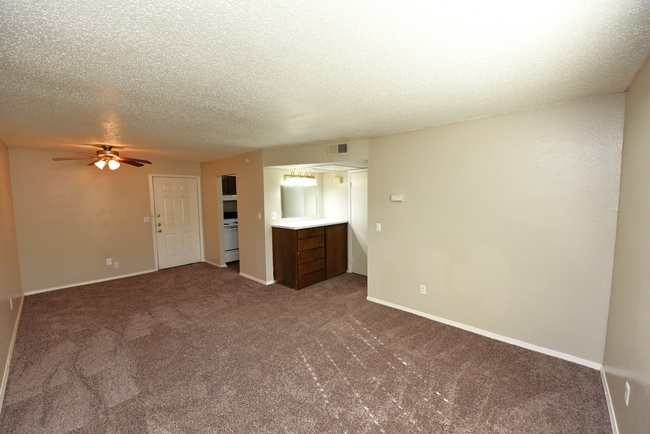 Raintree Meadows Apartments
