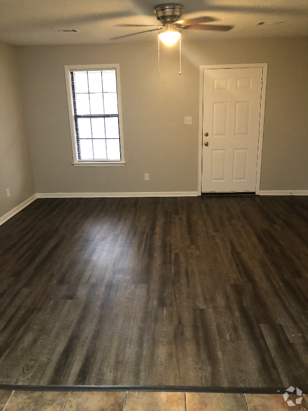 Building Photo - 1837 W Jackson St Unit A Rental