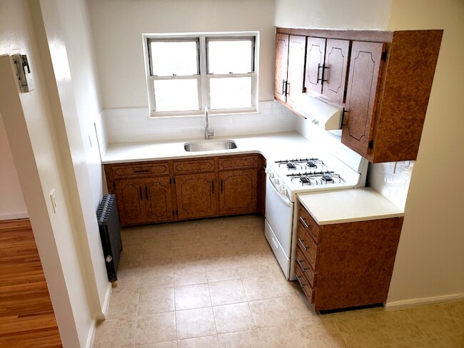 Photo - 78-01-7164 164th St Unit 1