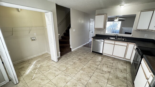 Photo - 509 Timberlake Trail