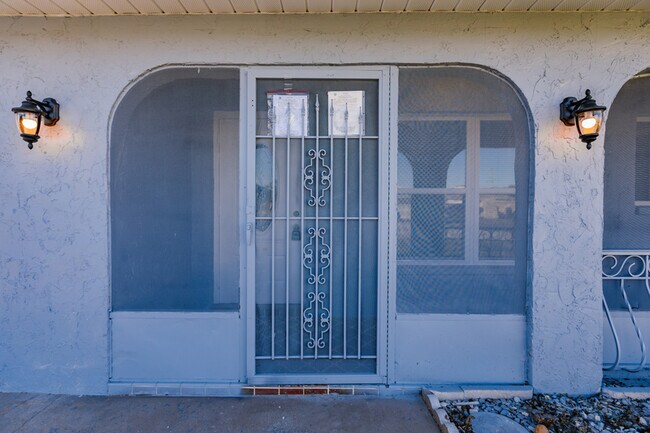 Photo - 22257 Yonkers Ave