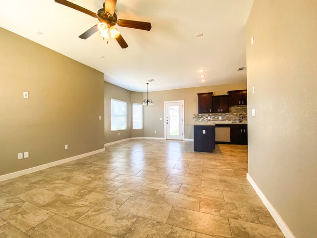 445 Stetson Dr