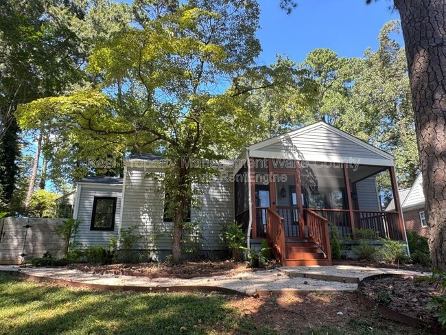 Building Photo - 3018 Medlin Dr Rental
