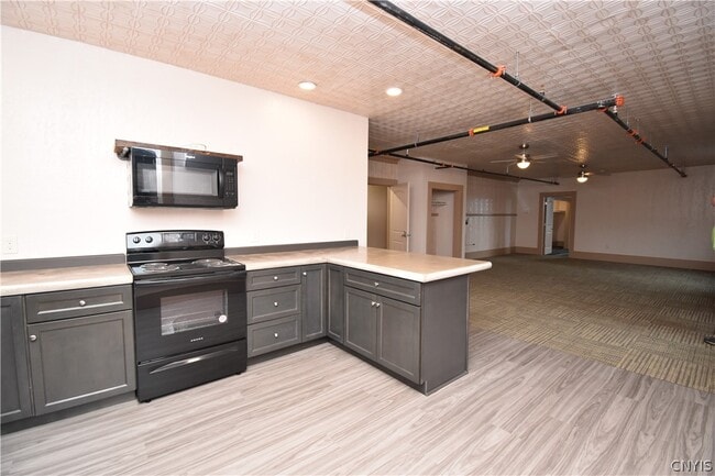 Photo - 152 Court St