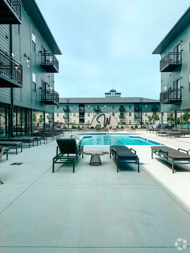 The W Pool - The W at Brannon Rental