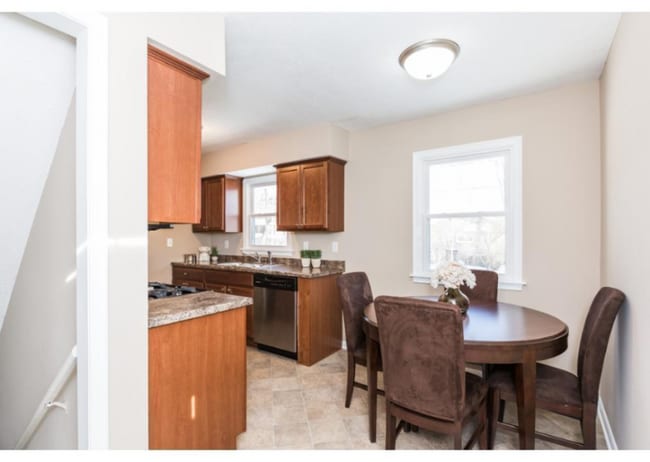 Photo - 7212 Kyle Ave N