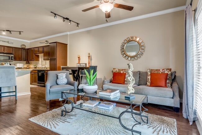Photo - Portofino at Las Colinas