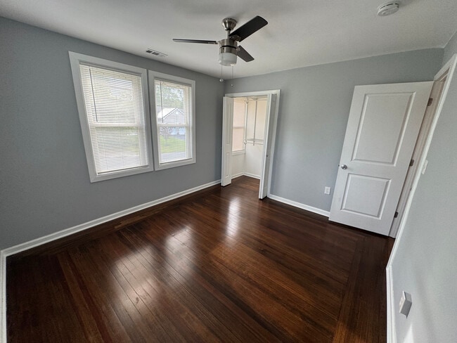 Photo - 437 Wheaton Ave Unit 3