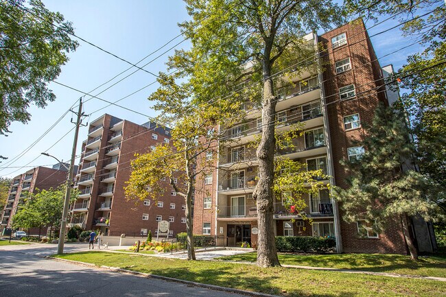 Photo - Bristol Place Apartments