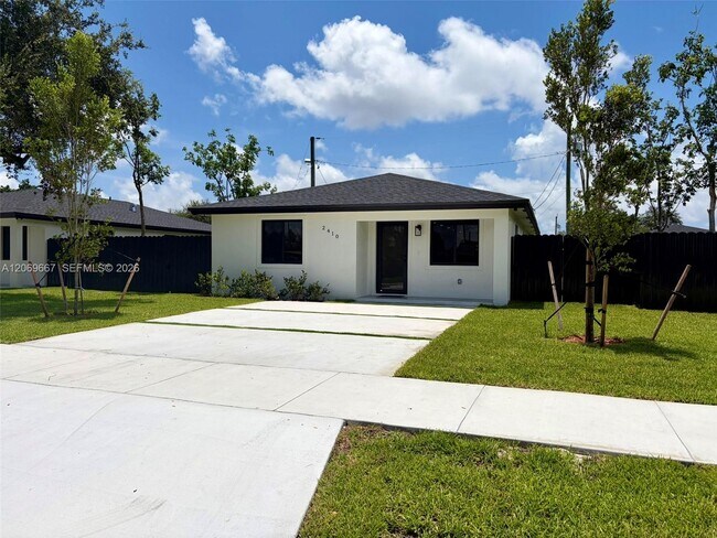 Photo - 2420 NW 154th St