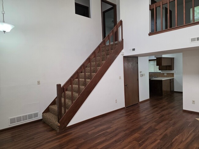 Photo - 9936 Locust St