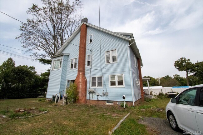 Building Photo - 2799 Grand Ave Unit 2