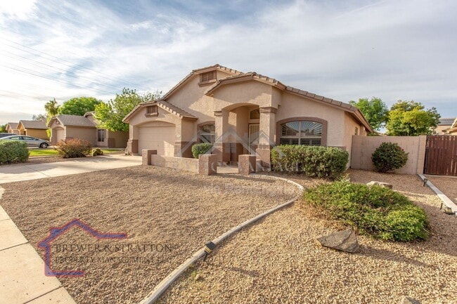 Photo - 2042 E Smoke Tree Rd