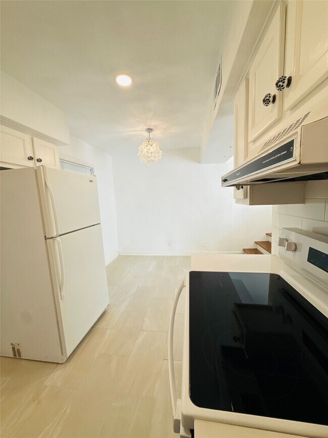 Photo - 1848 Portsmouth St Unidad 3