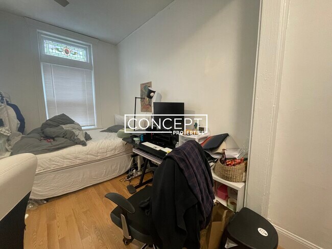 Photo - 64 Hemenway St Unit 2