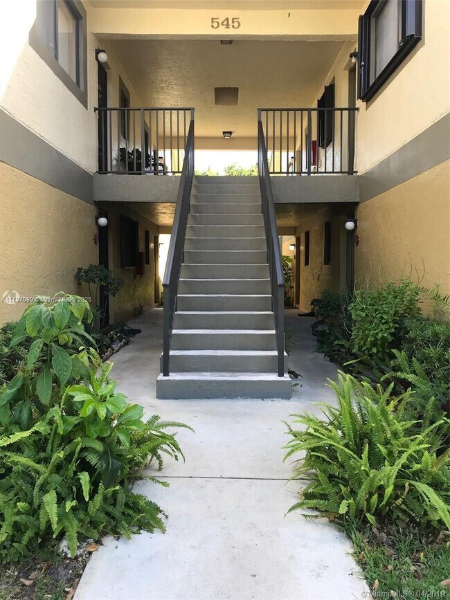 Building Photo - 545 Trace Cir Unit 110 Rental