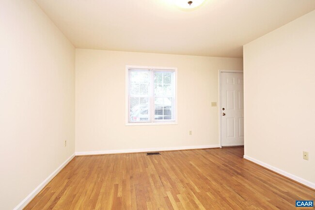 Photo - 200 Stribling Ave