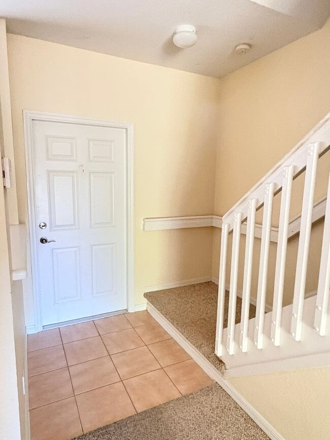 Photo - 2/2.5 Townhome in Fort Myers for Rent