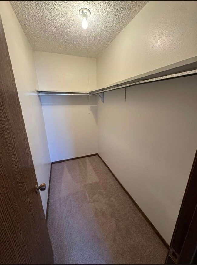 Photo - 743 Westridge Rd