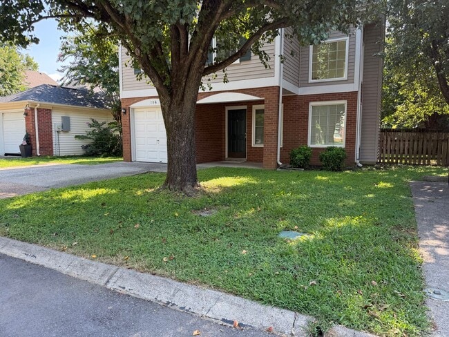 Photo - 106 Meridian Ct