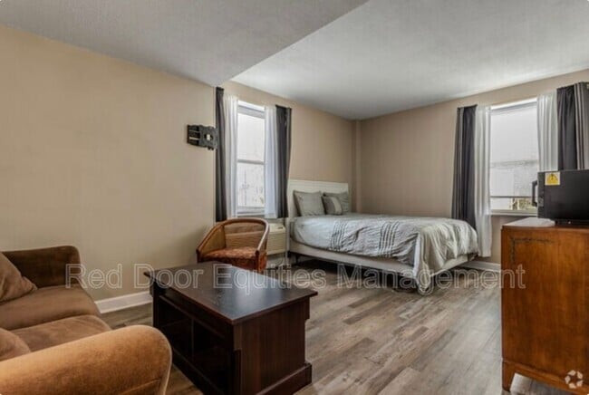 Building Photo - 123 N Broad St