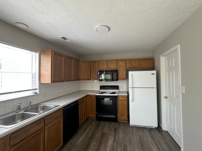 273 Mulberry Cir