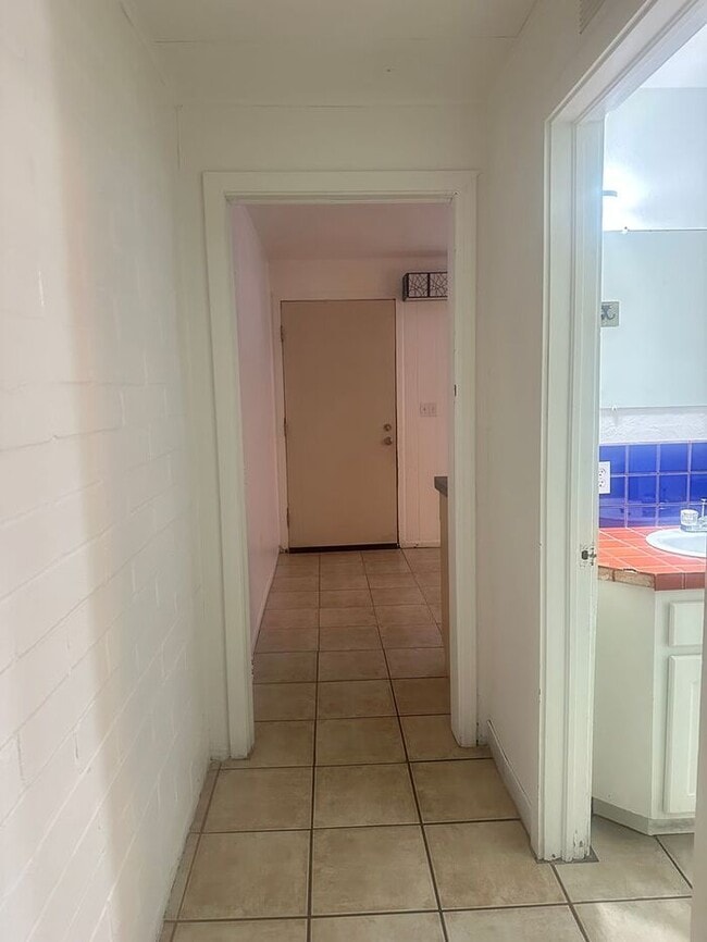 Photo - Cozy 1 Bed 1 Bath available in Scottsdale