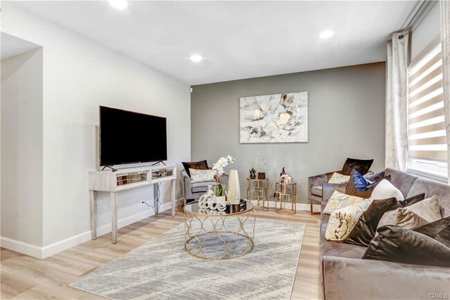 Photo - 16172 Quartz St