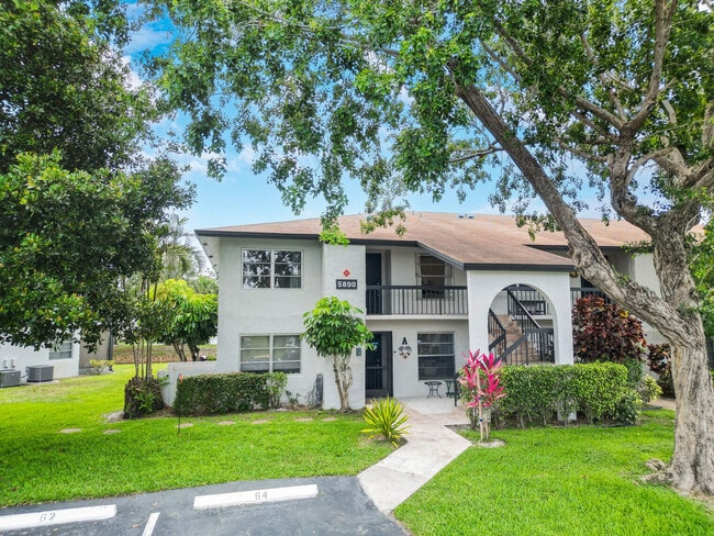 Building Photo - 5890 Sugar Palm Ct Unit E Rental