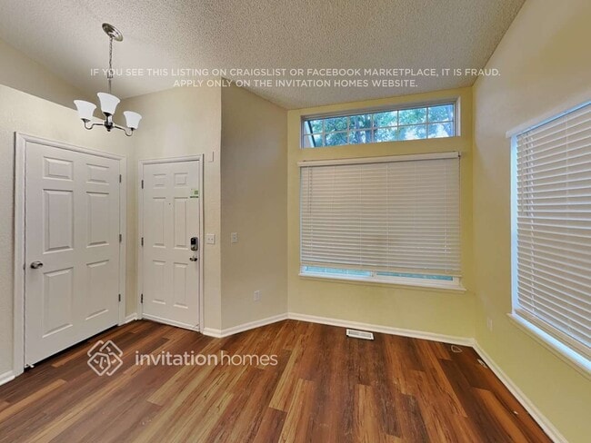 Photo - 17319 Lindon Dr